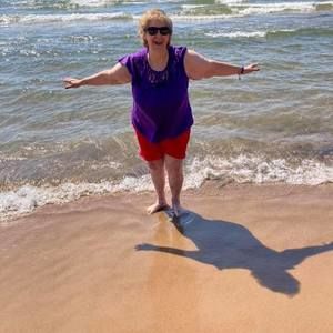 Meet your Posher, Lynne